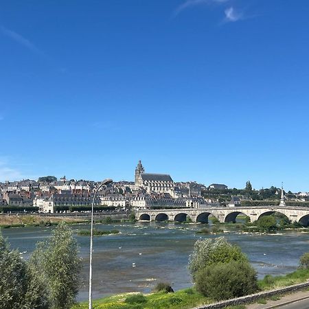Apartamento Quai De La Loire Blois Exterior foto