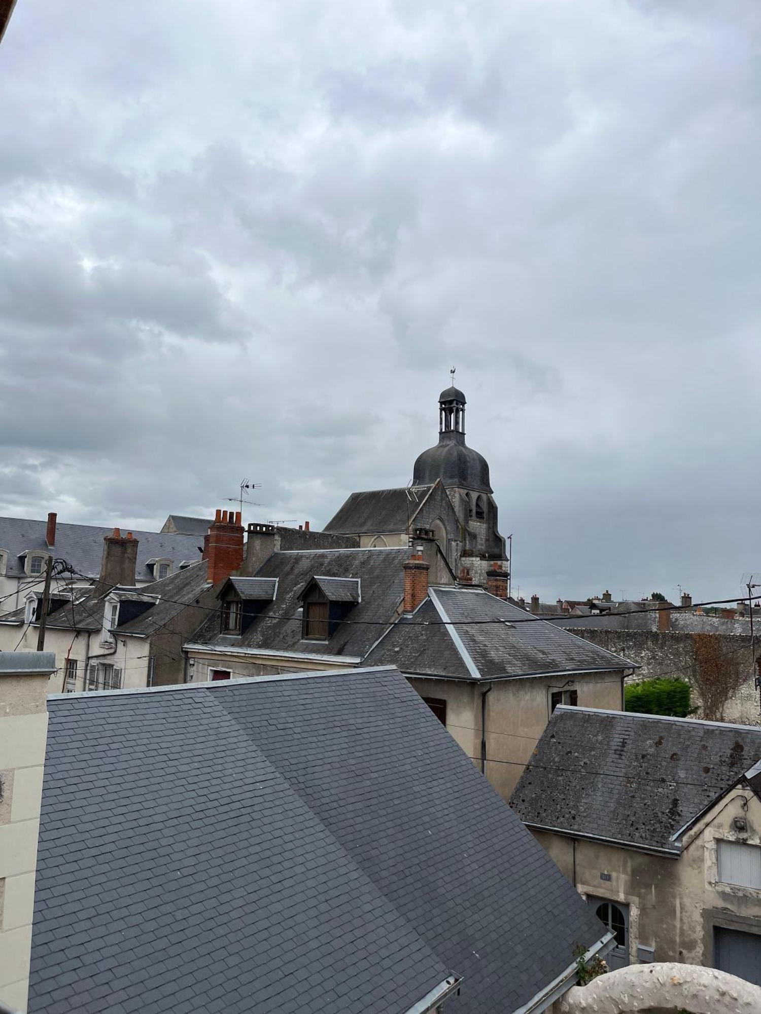 Apartamento Quai De La Loire Blois Exterior foto